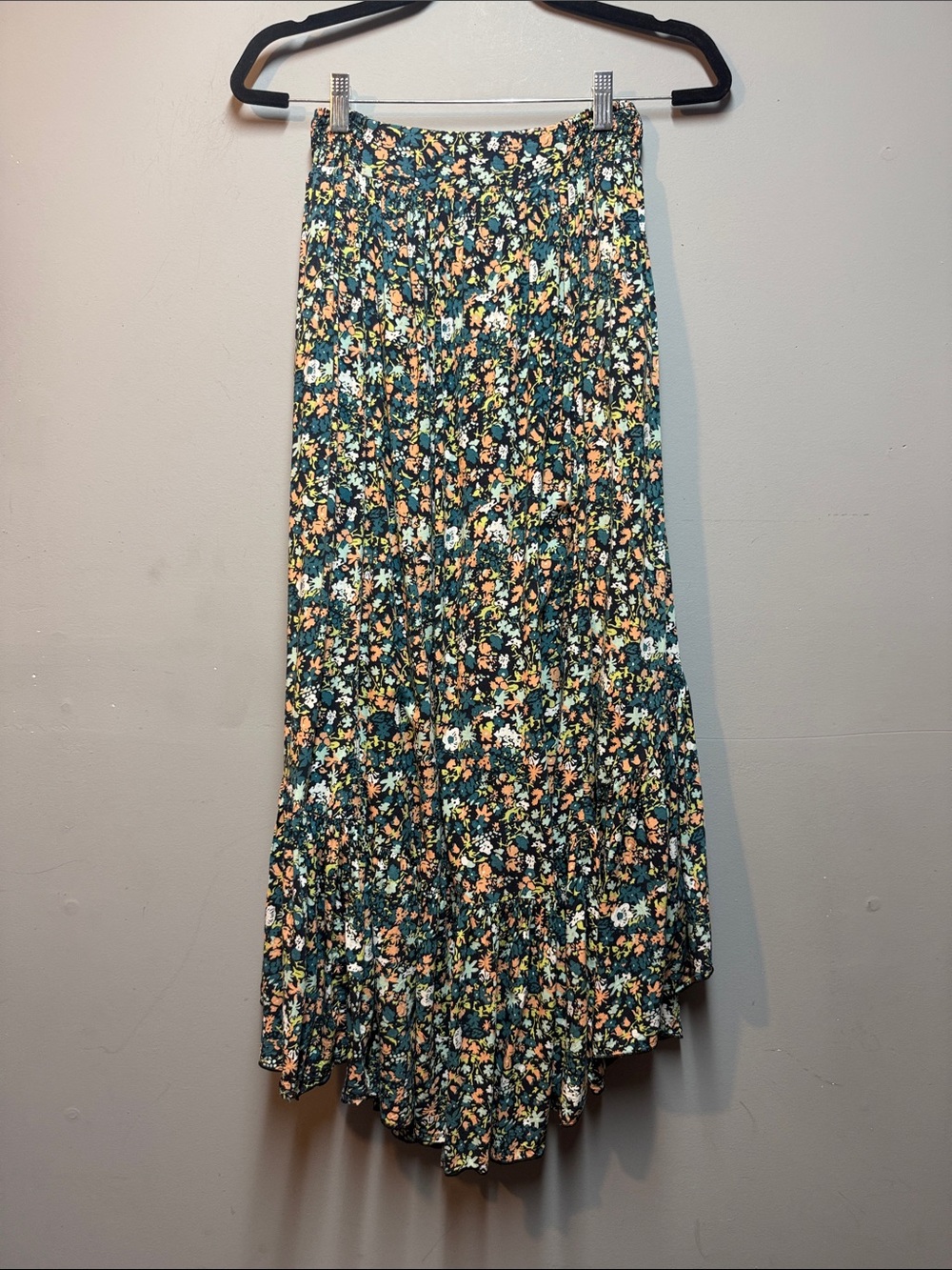 FREE PEOPLE. Floral Pleated Maxi Skirt - Green/black Floral
